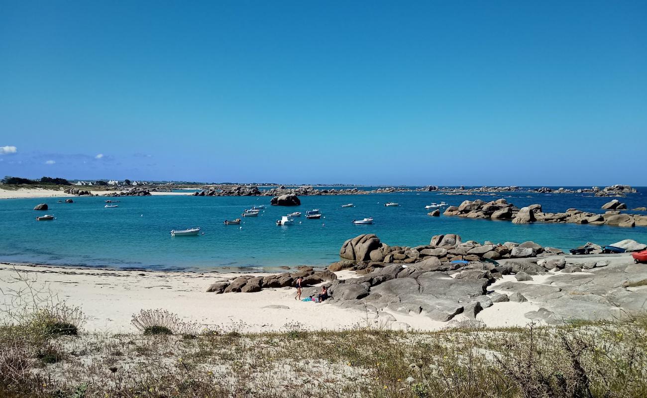 Plage Nodeven Ruduloc'in fotoğrafı açık bej kum yüzey ile