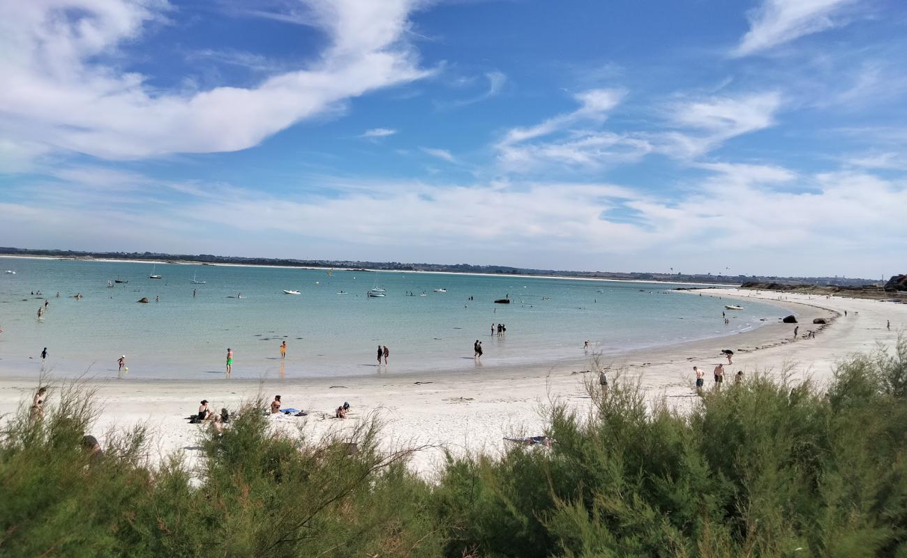 Plage de Kerurus'in fotoğrafı parlak kum yüzey ile