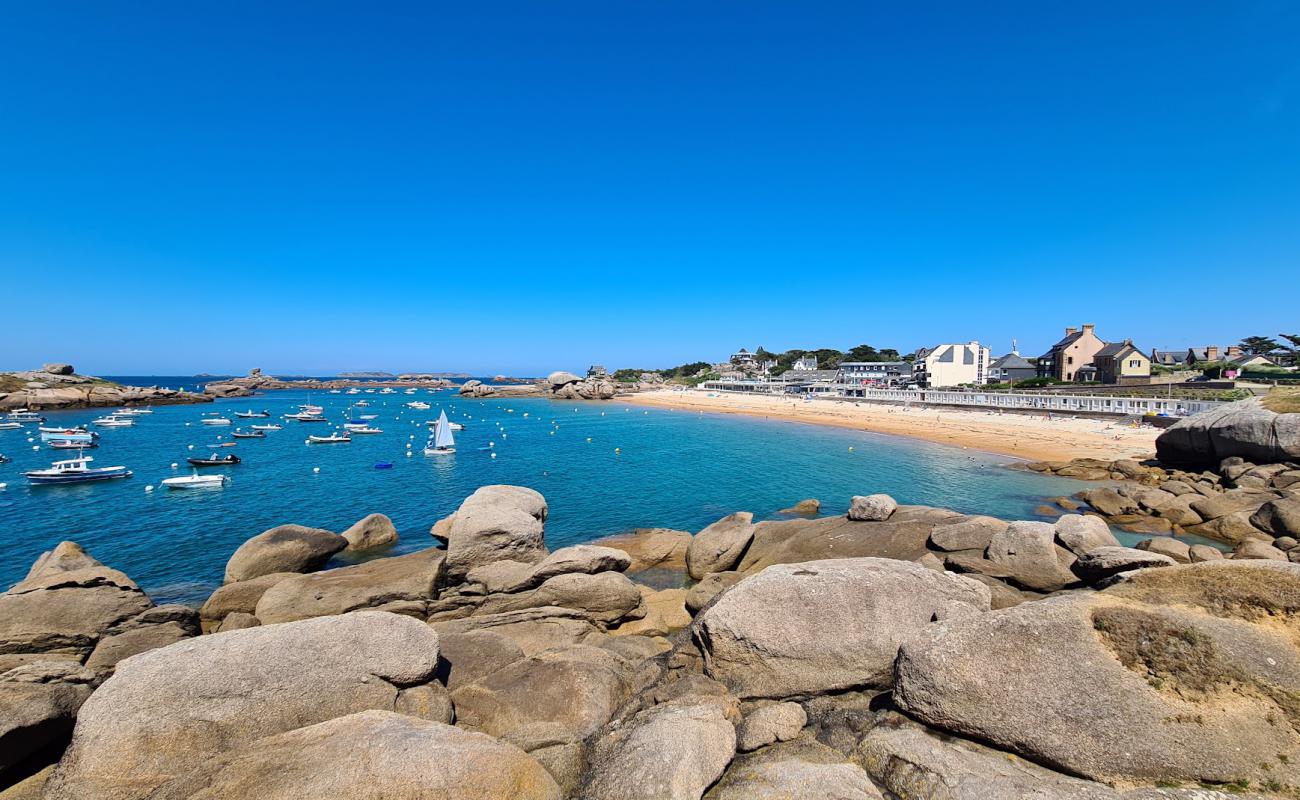 Plage du Coz-Pors'in fotoğrafı açık bej kum yüzey ile
