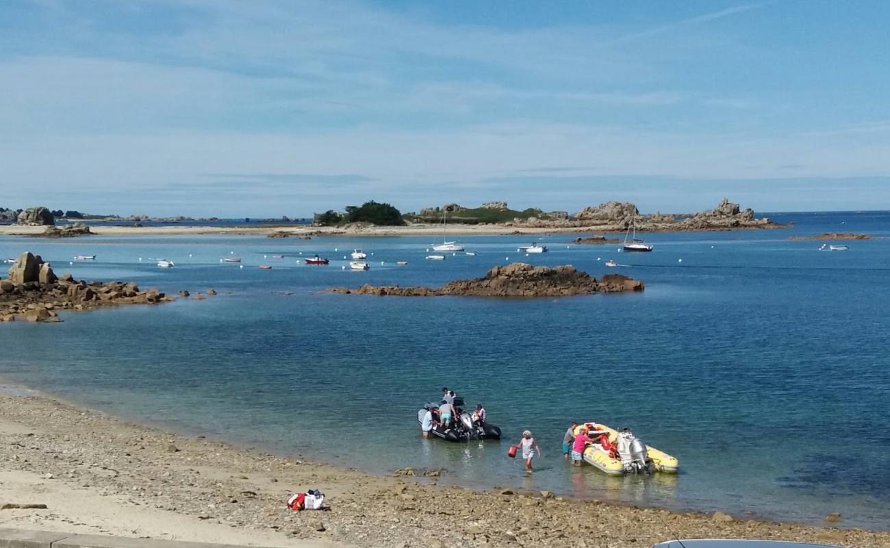 Plage de Pors Scaff'in fotoğrafı taşlı kum yüzey ile