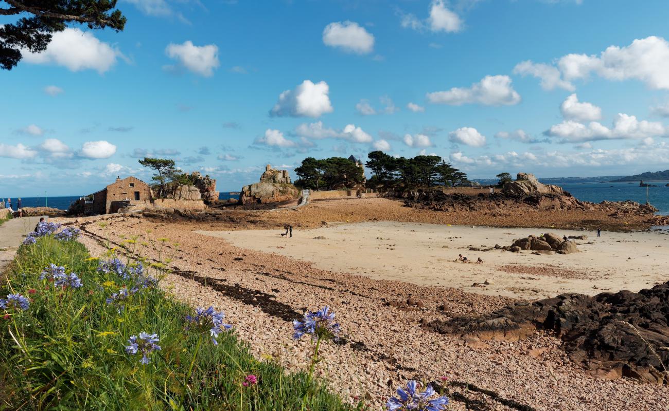 Plage Du Guerzido'in fotoğrafı kayalık arazi yüzey ile