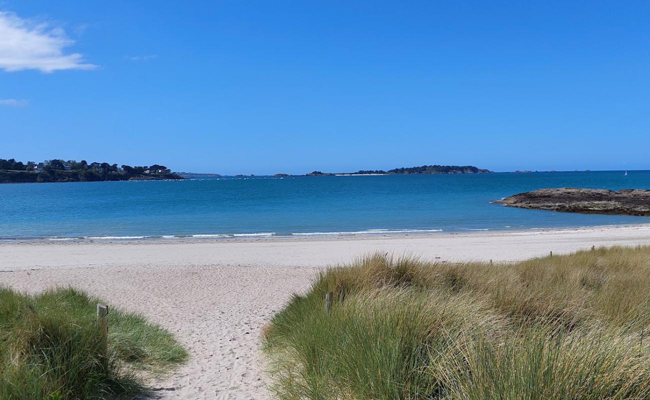 Plage des Briantais'in fotoğrafı açık bej kum yüzey ile