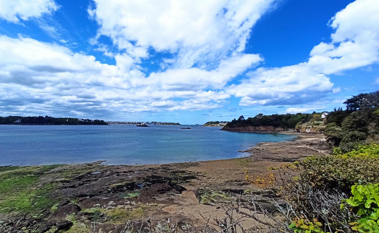 Plage du Rosais'in fotoğrafı parlak kum yüzey ile