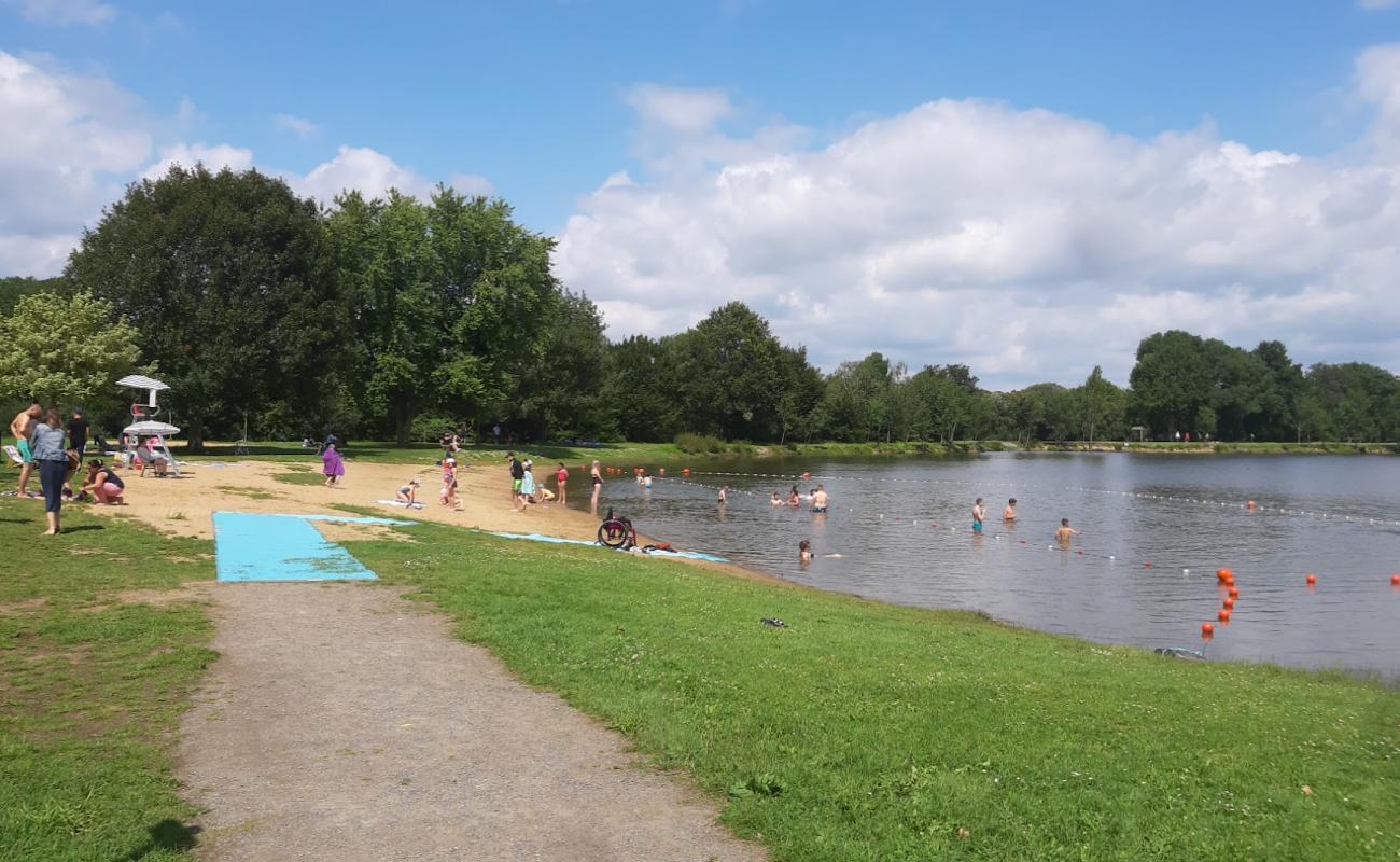 Plage de la Boulogne'in fotoğrafı parlak kum yüzey ile