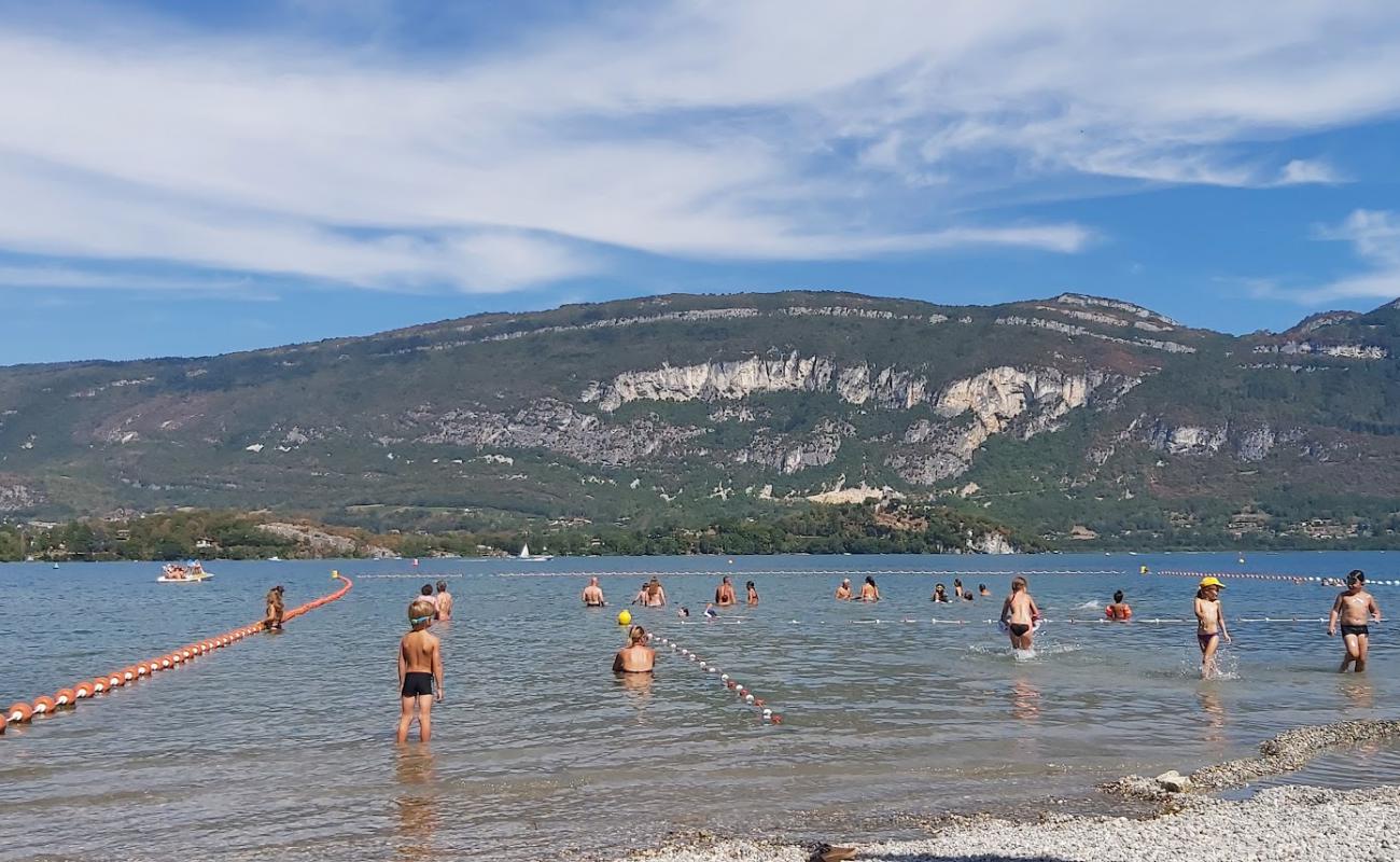 Plage de Conjux'in fotoğrafı gri ince çakıl taş yüzey ile