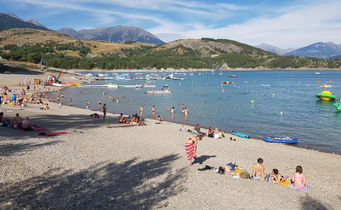 Baie Saint Michel'in fotoğrafı küçük gri çakıllar yüzey ile