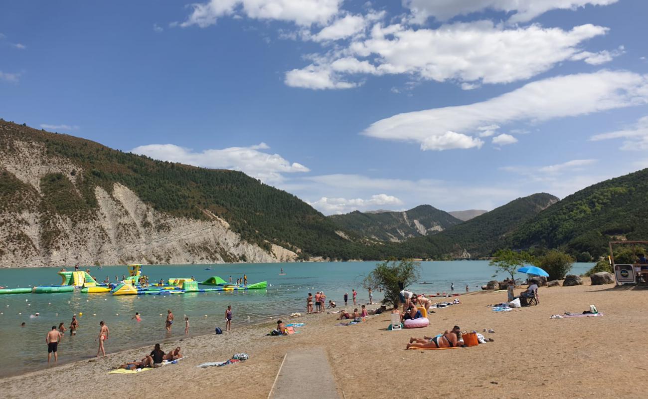 Plage Baie d'Angles'in fotoğrafı gri ince çakıl taş yüzey ile