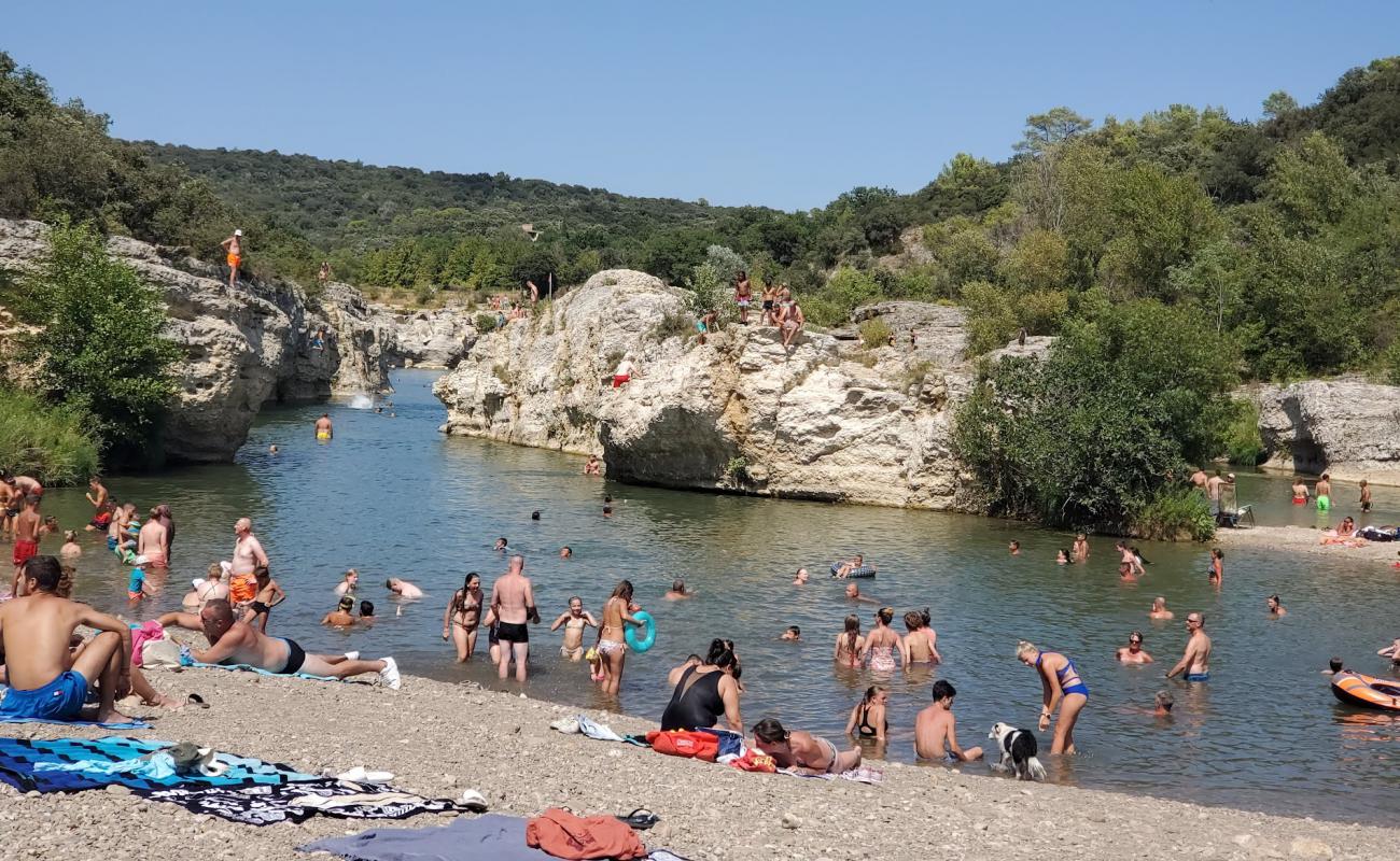 Plage Cascades du Sautadet'in fotoğrafı kayalık arazi yüzey ile