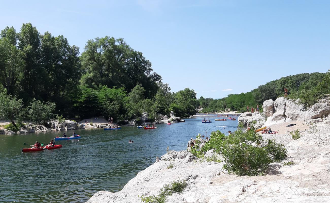 Plage Chassel'in fotoğrafı taşlar yüzey ile