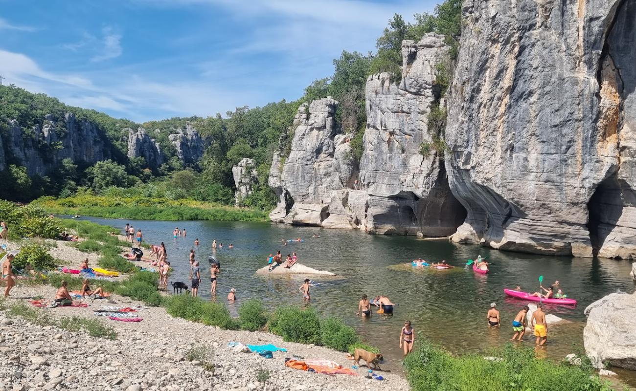 Plage Casteljau'in fotoğrafı kayalık arazi yüzey ile