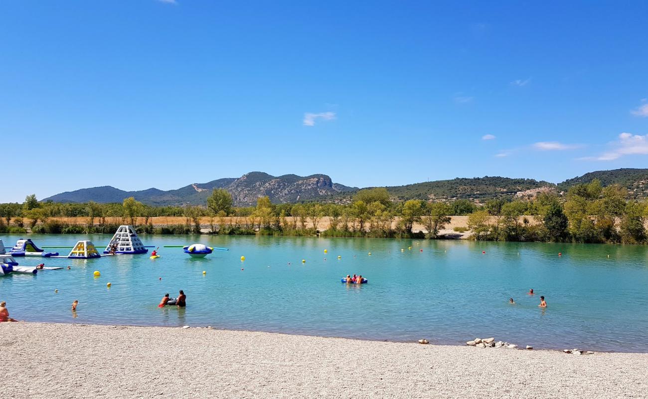 Plage Buissonnades'in fotoğrafı taşlı kum yüzey ile
