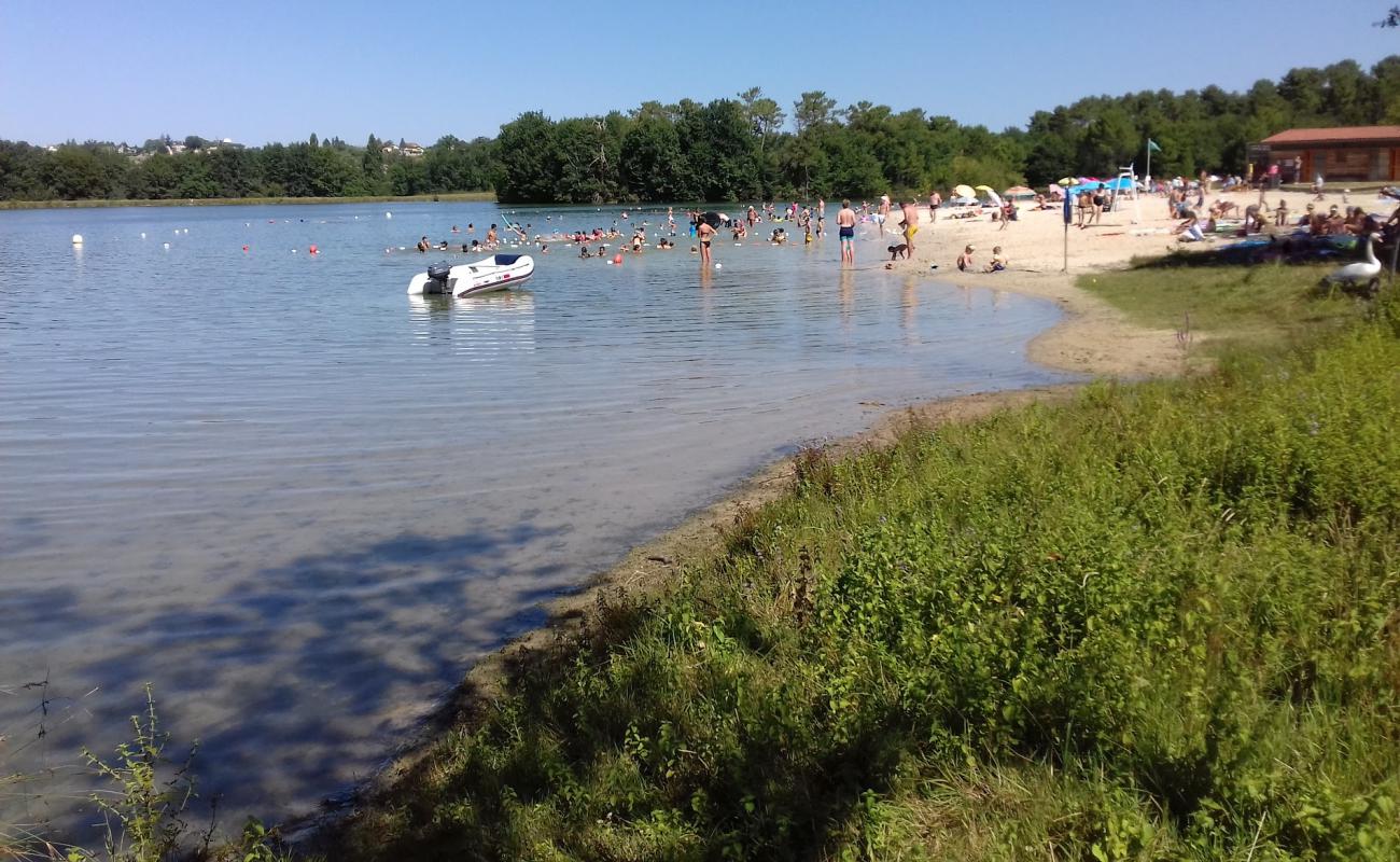 Plage de Gurson'in fotoğrafı parlak kum yüzey ile