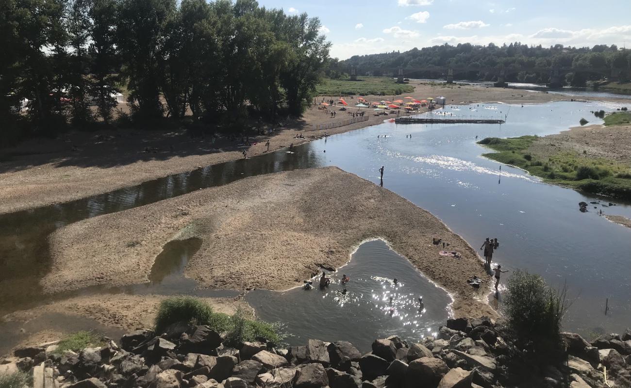Plage de Nevers'in fotoğrafı açık bej kum yüzey ile