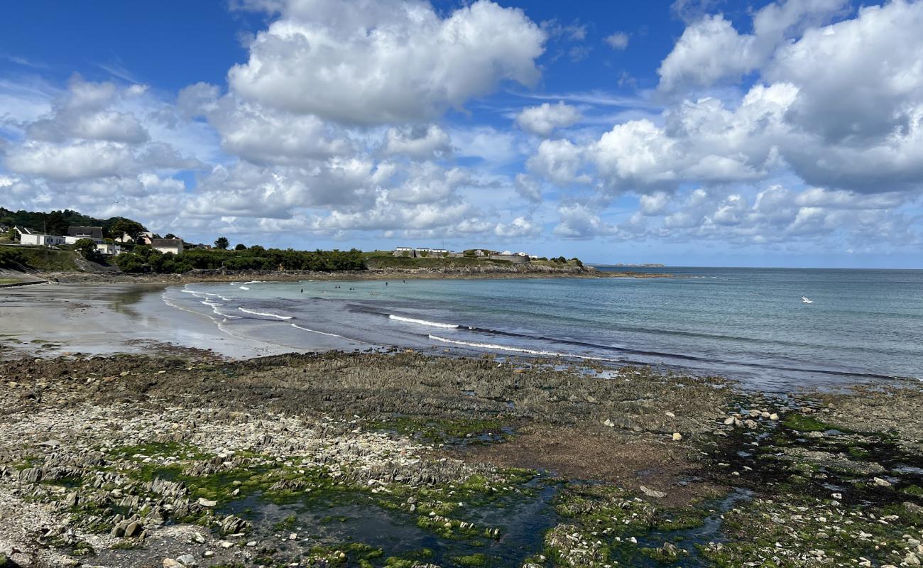 Plage de Bretteville'in fotoğrafı gri kum yüzey ile