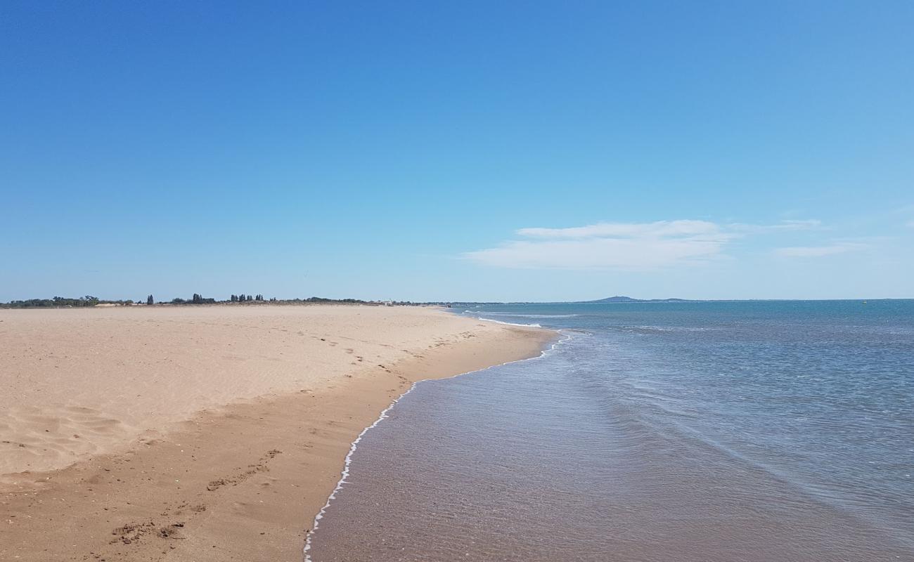 Beziers plage'in fotoğrafı açık bej kum yüzey ile
