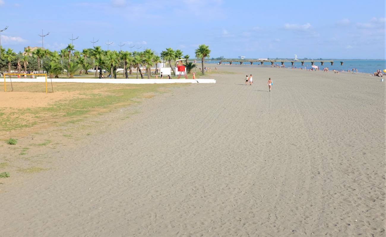 Anaklia beach'in fotoğrafı parlak kum yüzey ile