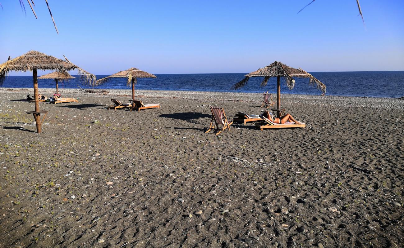 Skurcha beach'in fotoğrafı çakıl ile kum yüzey ile