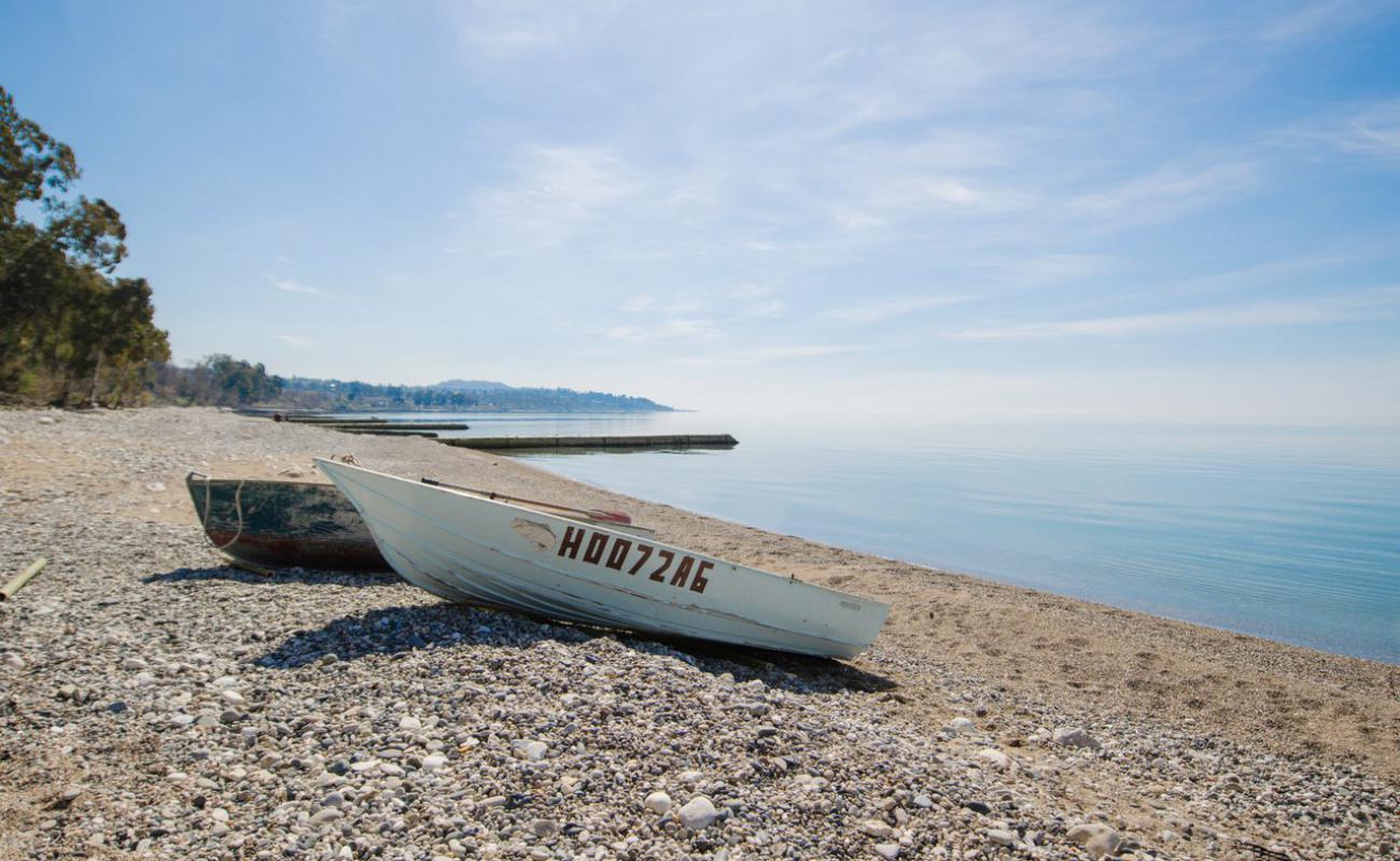 Tarusa beach'in fotoğrafı hafif çakıl yüzey ile