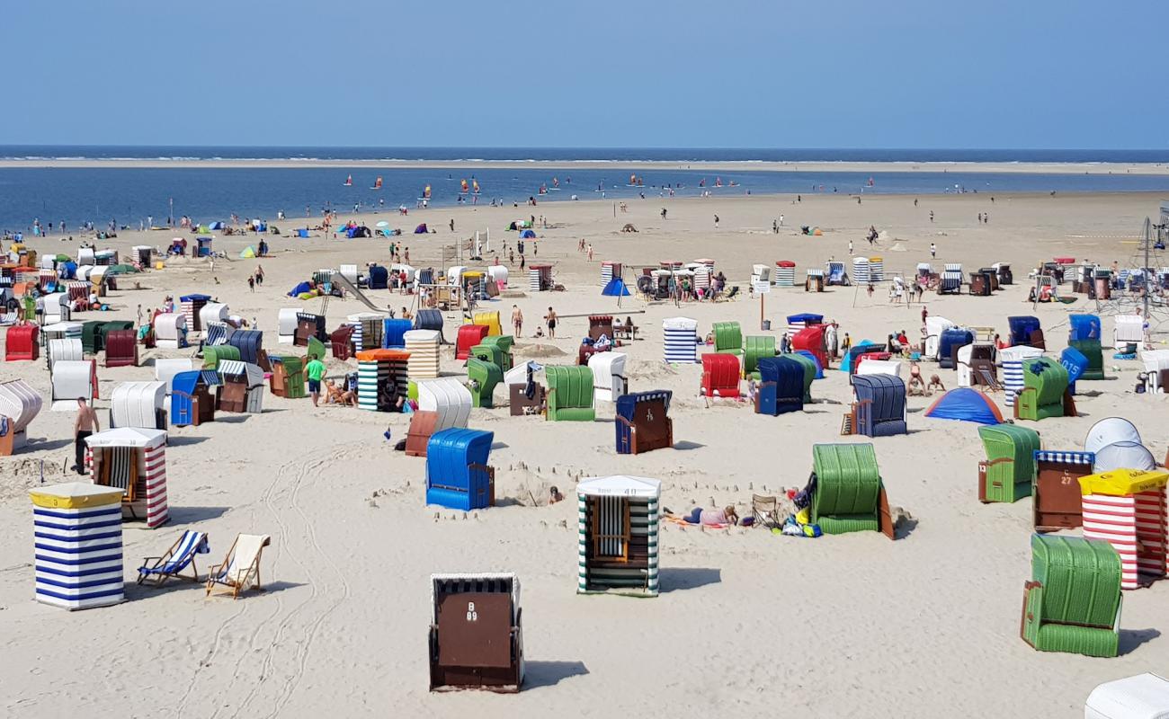 Borkum Strand'in fotoğrafı açık bej kum yüzey ile