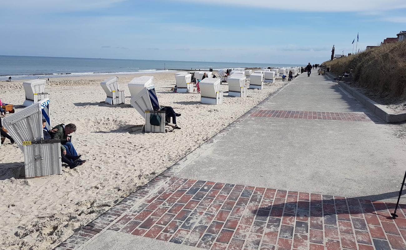 Hauptstrand Wangerooge'in fotoğrafı açık bej kum yüzey ile
