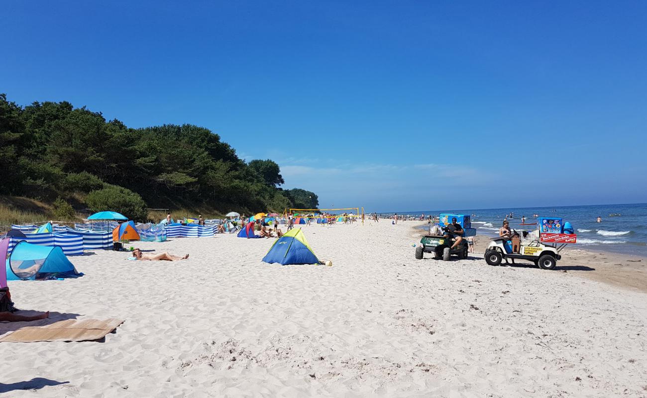 Strand Nonnevitz'in fotoğrafı gri kum yüzey ile