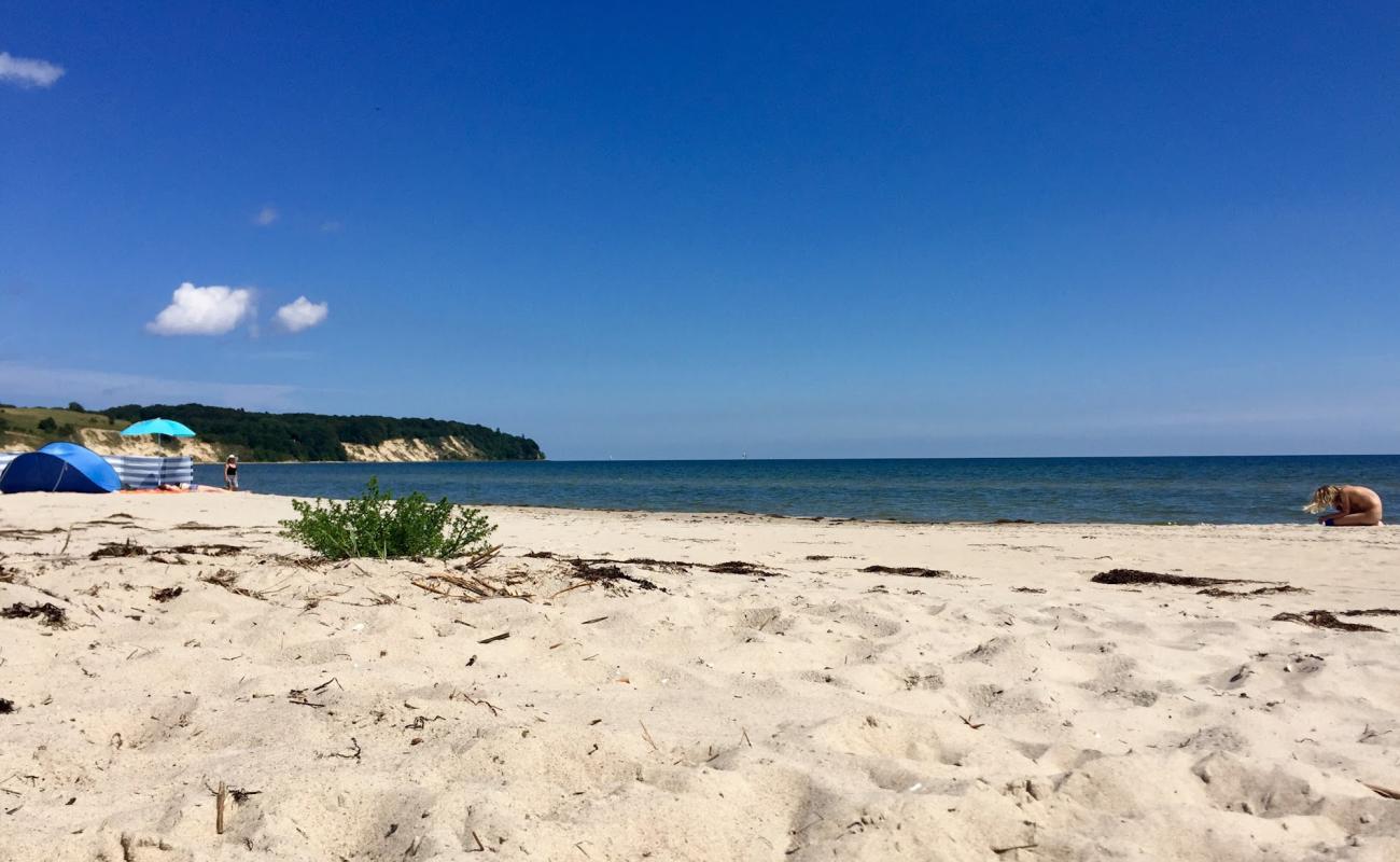 Sudstrand Gohren'in fotoğrafı parlak kum yüzey ile