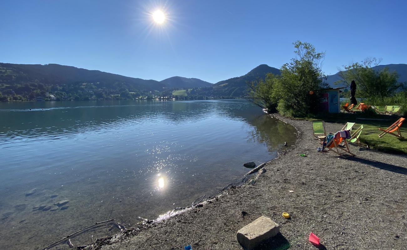 Campingplatz Schliersee'in fotoğrafı bej çakıl yüzey ile