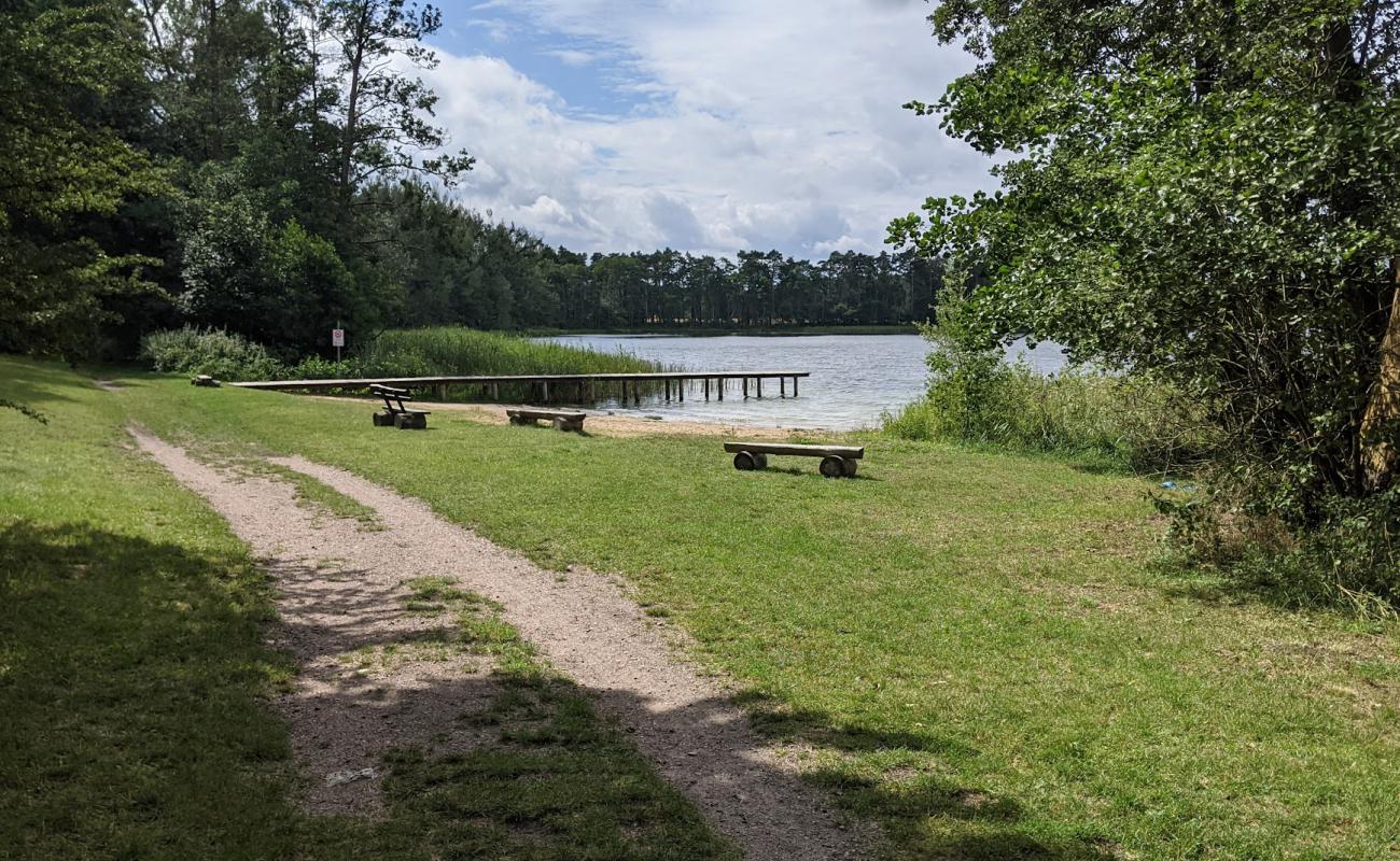 Badestelle Bergsee'in fotoğrafı açık bej kum yüzey ile