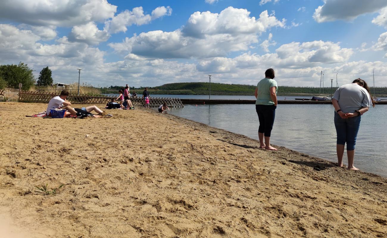 Concordia See Beach'in fotoğrafı açık bej kum yüzey ile
