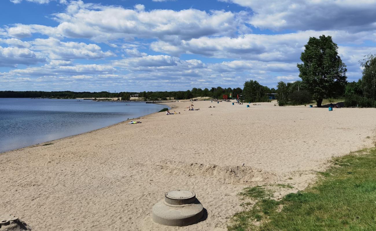 Cospudener See Beach'in fotoğrafı parlak kum yüzey ile