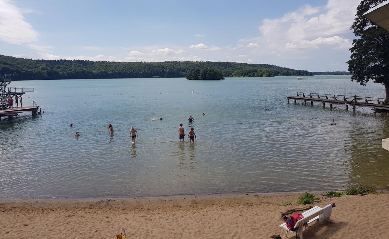 Strandbad am Dieksee'in fotoğrafı açık bej kum yüzey ile