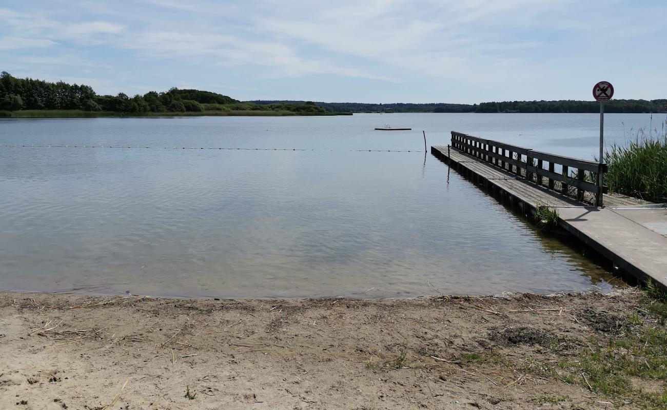 Badestelle Beach'in fotoğrafı çim yüzey ile