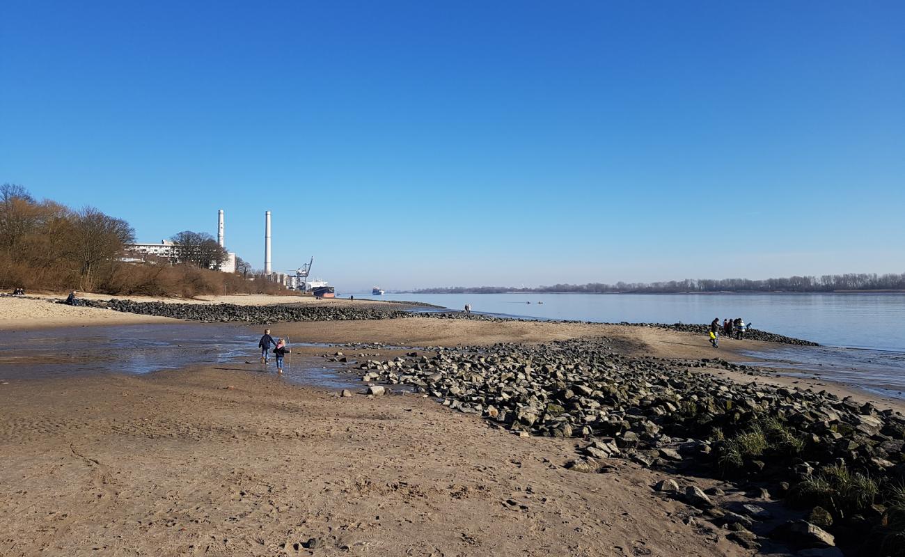 Schulauer Strand'in fotoğrafı parlak kum yüzey ile