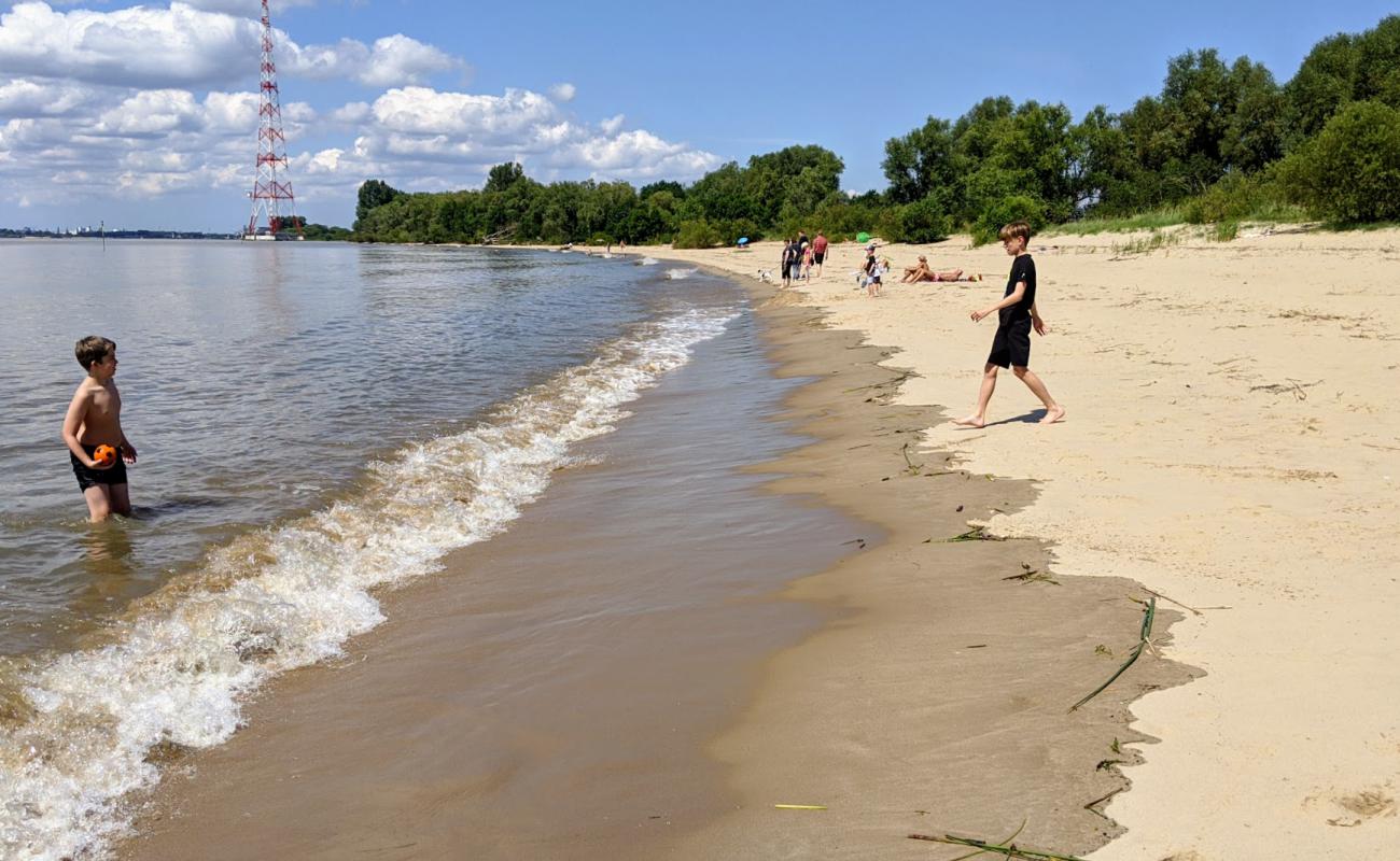 Hetlinger Schanze Strand'in fotoğrafı açık bej kum yüzey ile