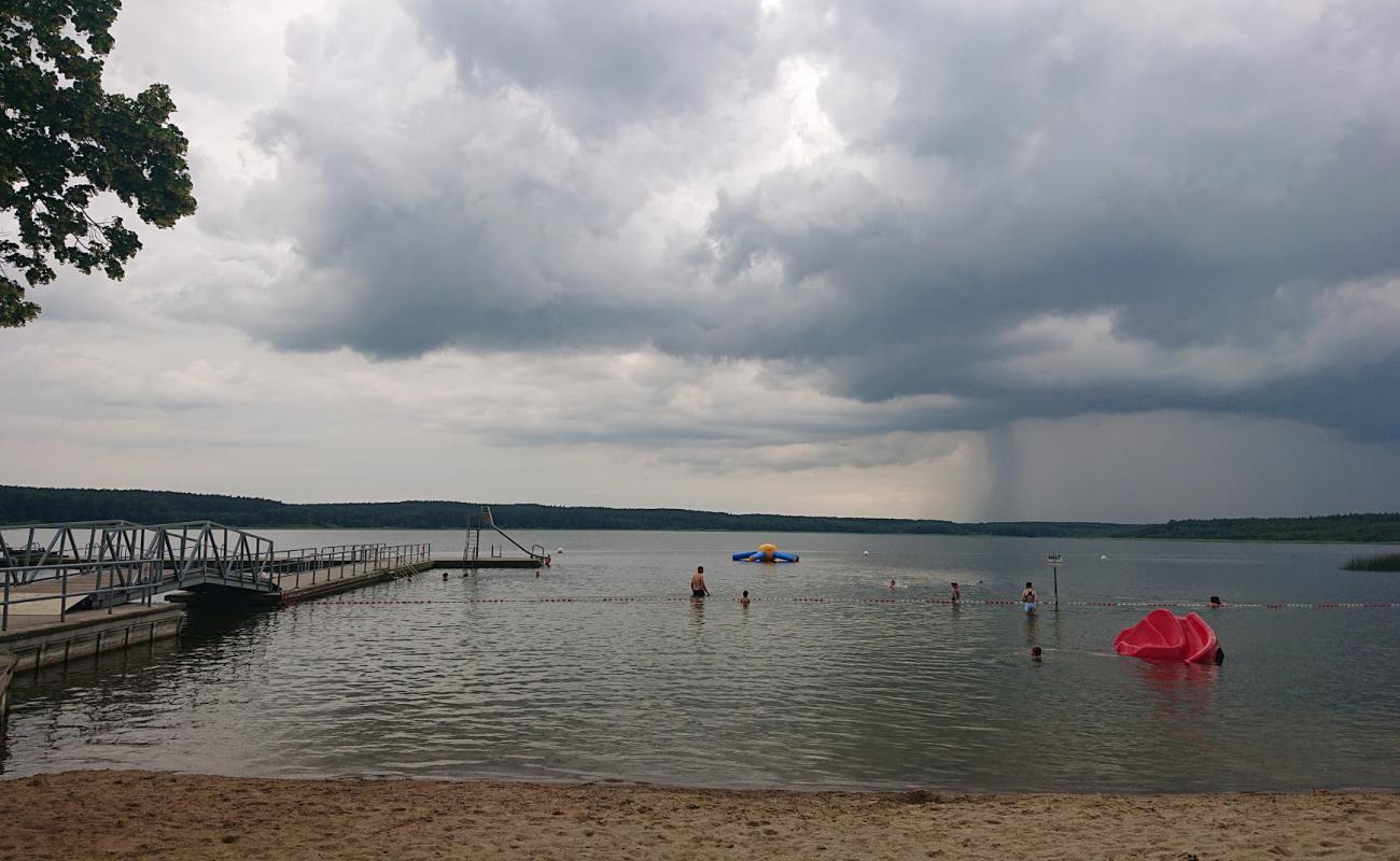 Grosser Wariner See Strandbad'in fotoğrafı çim yüzey ile