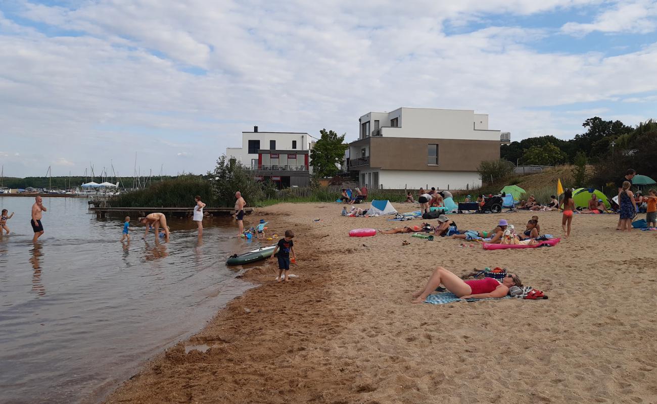 Strand Kahnsdorf'in fotoğrafı açık bej kum yüzey ile