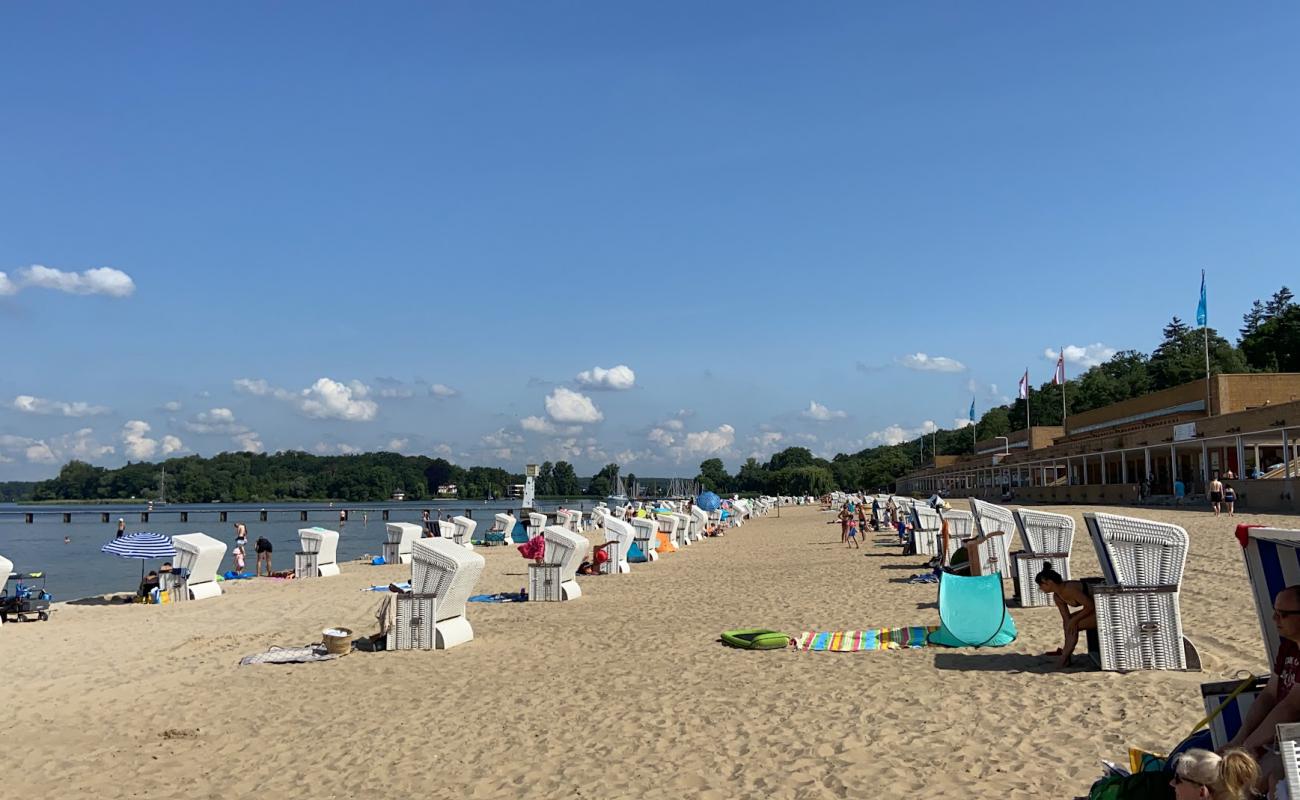 Wannsee Plajı'in fotoğrafı açık bej kum yüzey ile