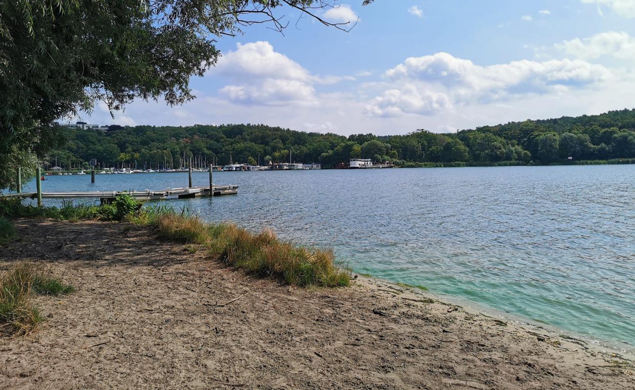 Stossensee Spandau Beach'in fotoğrafı parlak kum yüzey ile