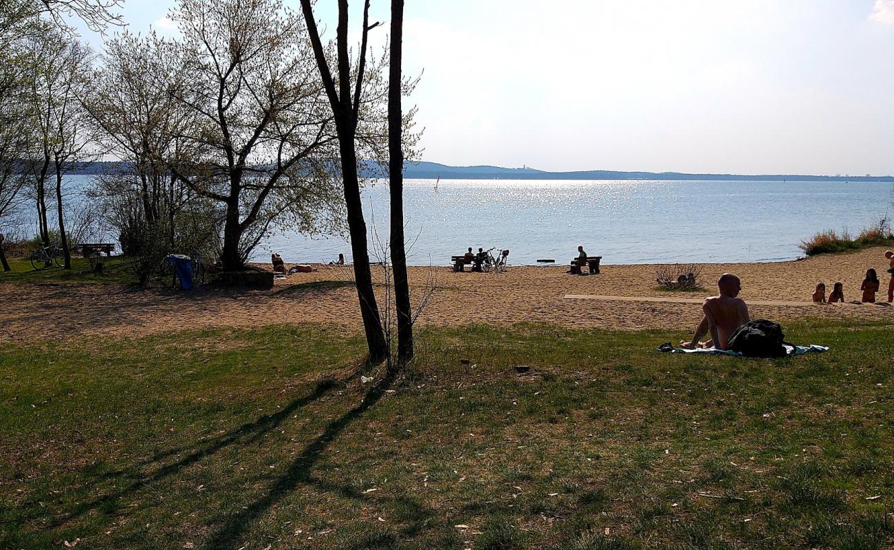 FKK Strandbad Muggelsee'in fotoğrafı açık bej kum yüzey ile