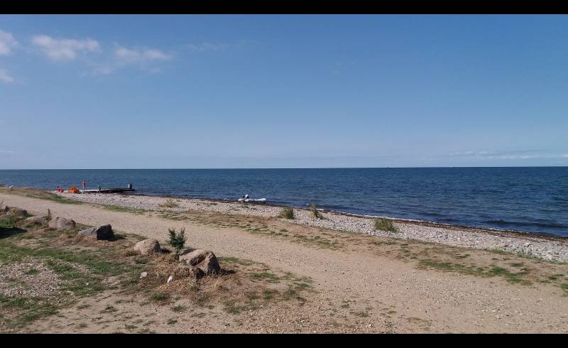 Hohenfelde Strand'in fotoğrafı bej kum ve çakıl yüzey ile