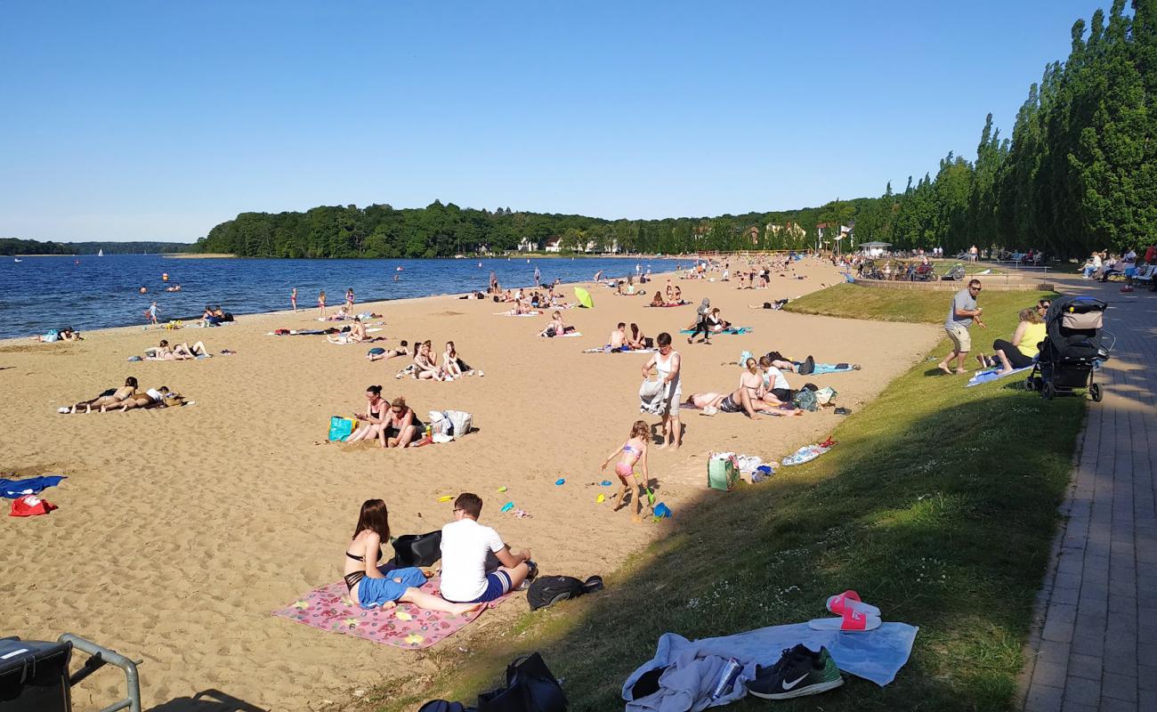 Zippendorfer strand'in fotoğrafı parlak kum yüzey ile