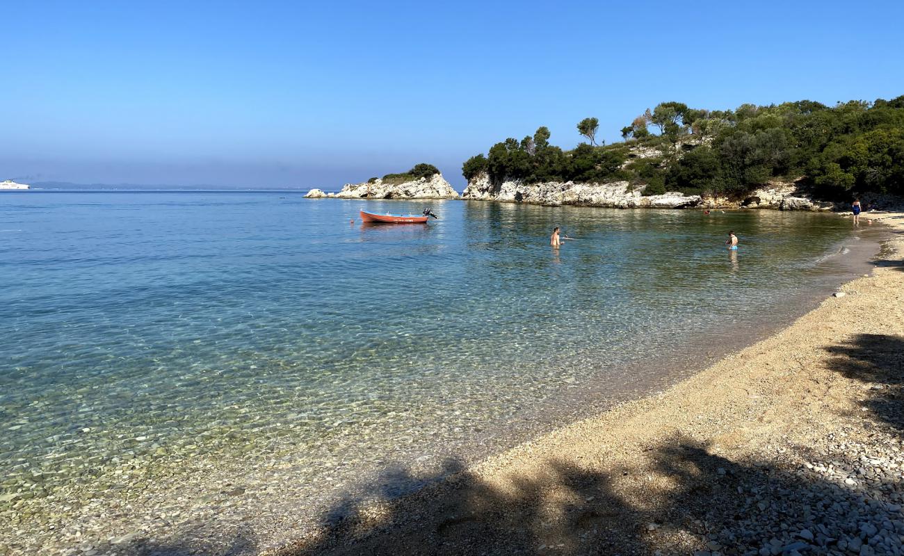 Dei beach'in fotoğrafı beyaz ince çakıl yüzey ile