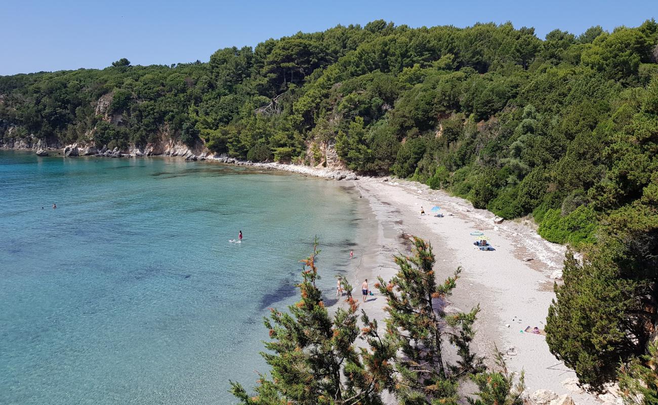 Skala beach'in fotoğrafı beyaz kum yüzey ile