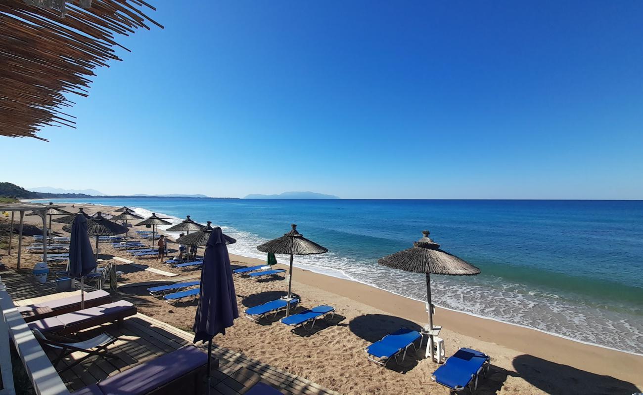 Kanali beach'in fotoğrafı açık bej kum yüzey ile