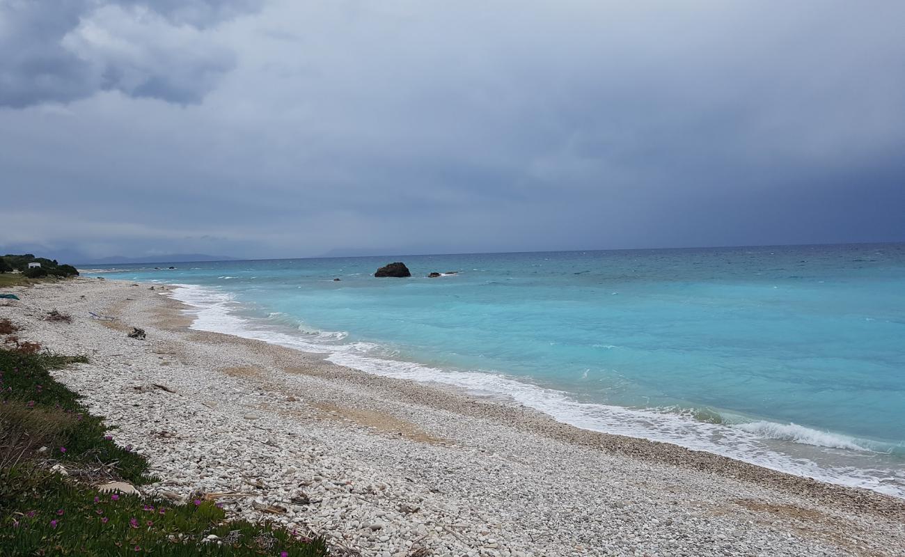 Acrogiali beach'in fotoğrafı parlak kum yüzey ile