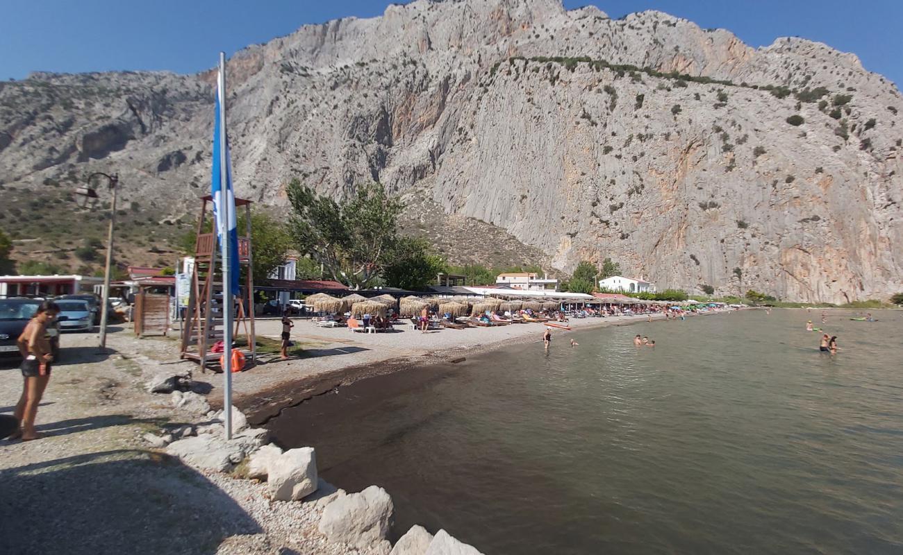 Glyfa beach'in fotoğrafı gri ince çakıl taş yüzey ile