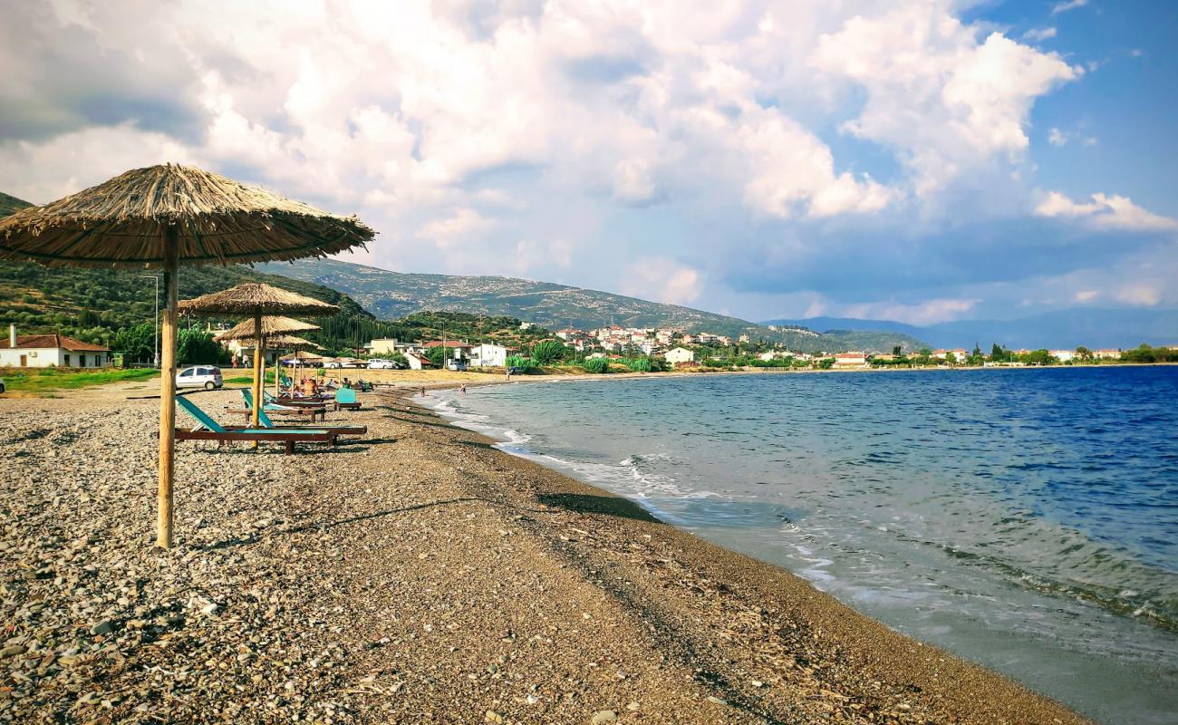 Paliopanagia beach'in fotoğrafı küçük bej çakıl yüzey ile