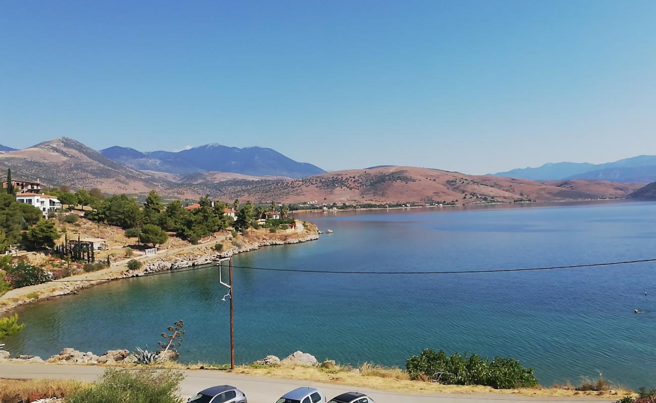 Vitrithra Beach'in fotoğrafı hafif çakıl yüzey ile