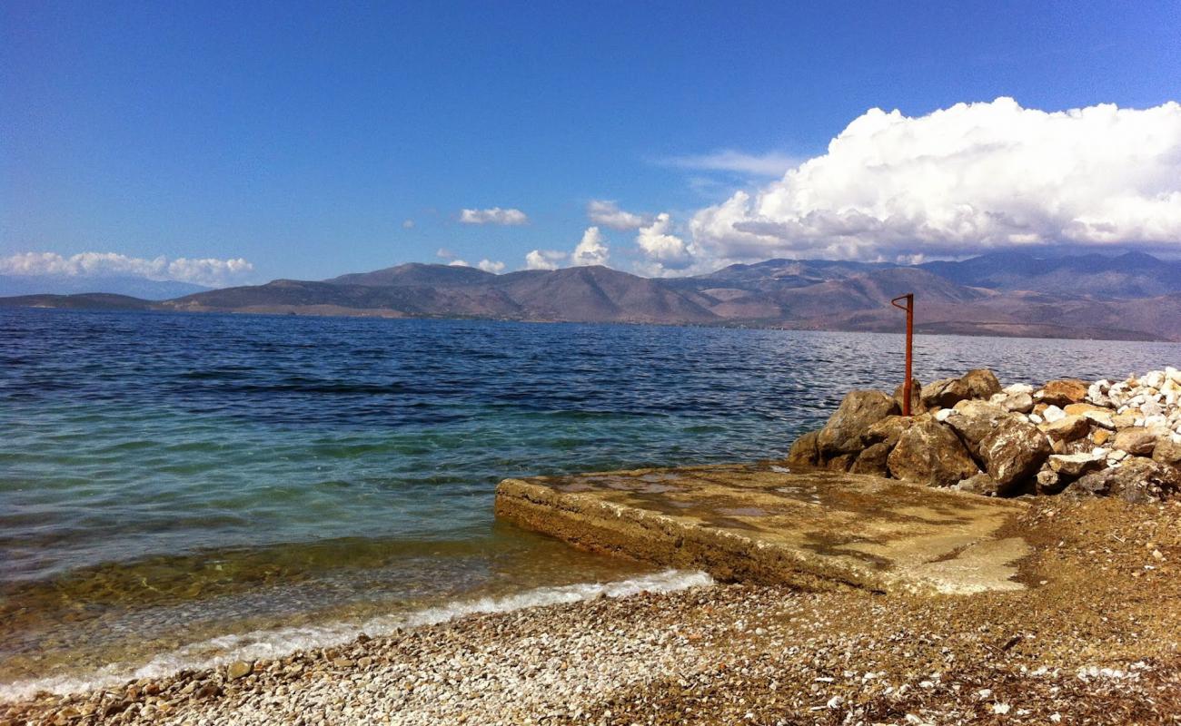 Minas 2 beach'in fotoğrafı bej çakıl yüzey ile