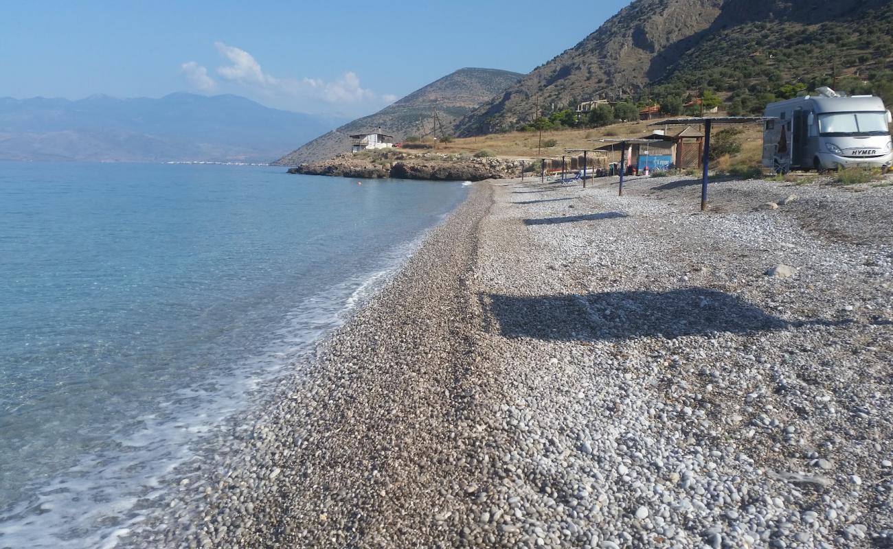 Agios Minas beach'in fotoğrafı hafif ince çakıl taş yüzey ile